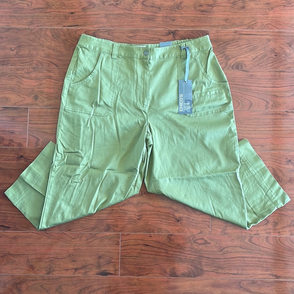 COPY - NWT Chico's Green Ocean Beach Crop Cargo Pants